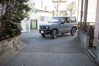 狭い路地もグイグイ入っていけるのも魅力のひとつ