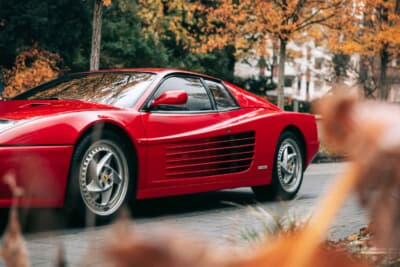 30万8750ユーロ（邦貨換算約5030万円）で落札されたフェラーリ「F512M」（C）Courtesy of RM Sotheby's