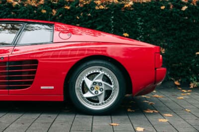 30万8750ユーロ（邦貨換算約5030万円）で落札されたフェラーリ「F512M」（C）Courtesy of RM Sotheby's