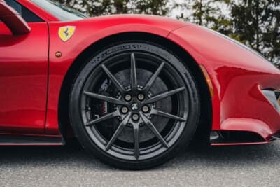 48万3500ドル（邦貨換算約7200万円）で落札されたフェラーリ「488ピスタ クーペ」（C）Courtesy of RM Sotheby's