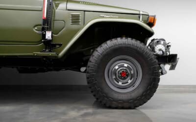 8万4000ドル（邦貨換算約1260万円）で落札されたトヨタ「FJ45 ランドクルーザー ピックアップ」（C）Courtesy of RM Sotheby's