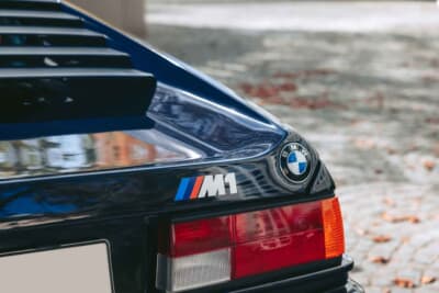 52万2500ユーロ（邦貨換算約8500万円）で落札されたBMW「M1」（C）Courtesy of RM Sotheby's