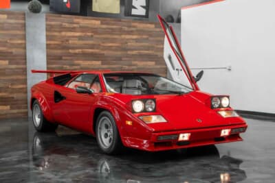 オークション後に落札されたランボルギーニ「カウンタックLP5000QV」（C）Courtesy of RM Sotheby's