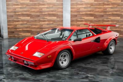 オークション後に落札されたランボルギーニ「カウンタックLP5000QV」（C）Courtesy of RM Sotheby's