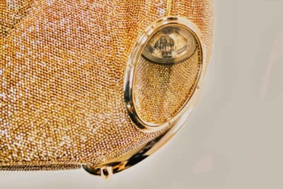 1万4400ドル（邦貨換算約220万円）で落札されたハーフスケール・カーズ「クリスタルEタイプ チルドレンカー」（C）Courtesy of RM Sotheby's
