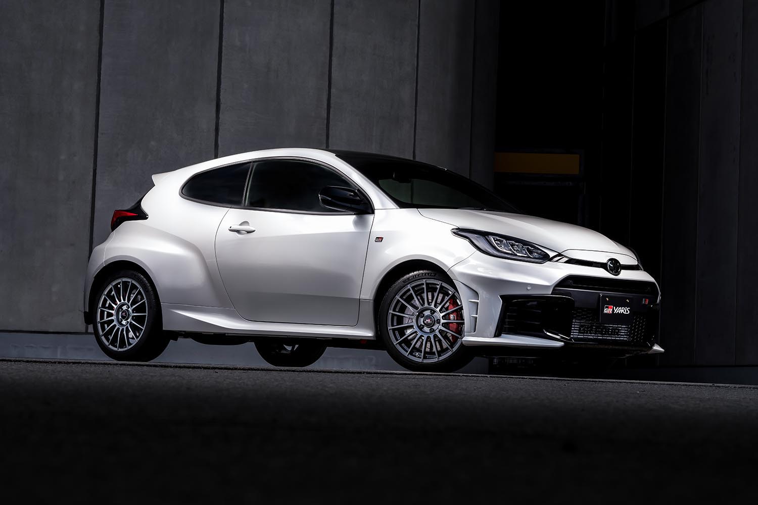 GR」と「OZ RACING」のダブルネーム！ WRCを走るトヨタ「ヤリス