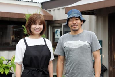 兵庫県加古川市で「アロマ専門店bud-バド-」を営む井上さんご夫婦