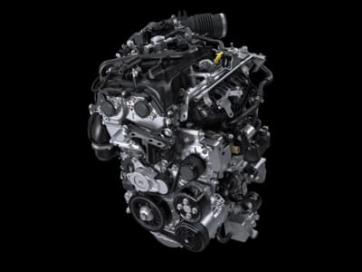 モータースポーツでの戦闘力向上を目指し、エンジン出力を200kw（272ps）から224kw（304ps）へ、トルクを370Nm（37.7kgf/m）から400Nm（40.8kgf/m）へ向上させている