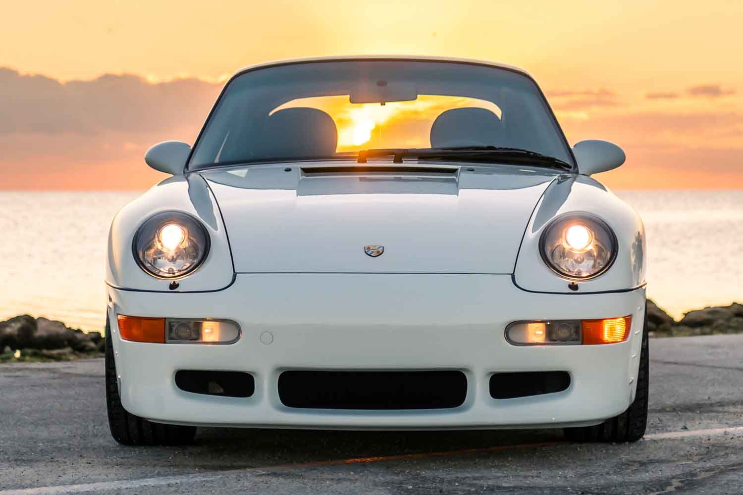 ルーフ「ターボR」が約2億3000万円で落札！ 空冷ポルシェの究極