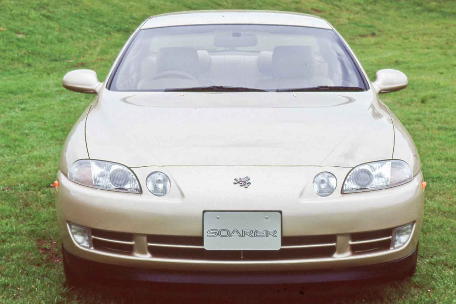 安い購入 バブルに乗り遅れたトヨタ「ソアラ」は4リッターV8搭載！ 世界初 ミニカー