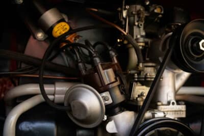 11万2000ドル（邦貨換算約1700万円）で落札されたフォルクスワーゲン「タイプ2 23ウインドウ デラックス マイクロバス」（C）Courtesy of RM Sotheby's