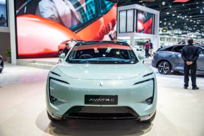 長安汽車のクロスオーバーSUVタイプのEV、AVATR 11