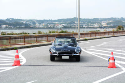 海に面した海中道路ロードパークでのP.C.競技