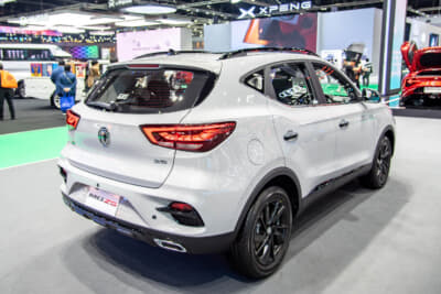 こちらはガソリンエンジンのSUV、MG ZS