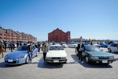 「YOKOHAMA CAR SESSION」を主催した3人の若者たちとそれぞれの愛車