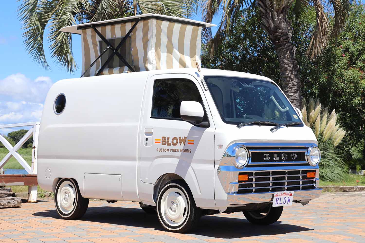 マジョレット　フォード エコノライン バン フォーゴン JAF マジョレットFOURGON JAF 日本自動車連盟 荷車バン 1/65 ミニカー