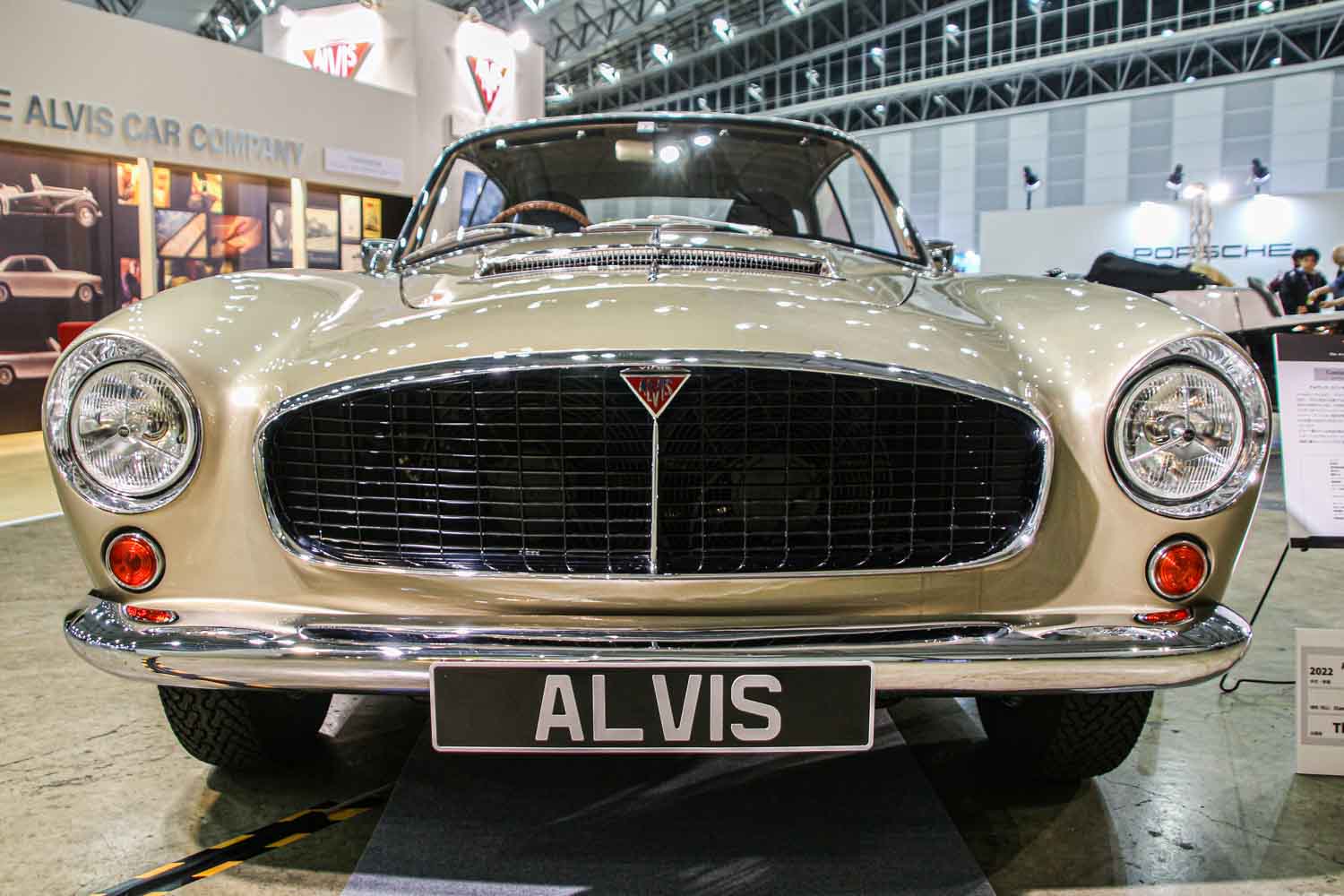 50年ぶりに新車をつくった英国「アルヴィス」とは？ 7200万円の本邦初