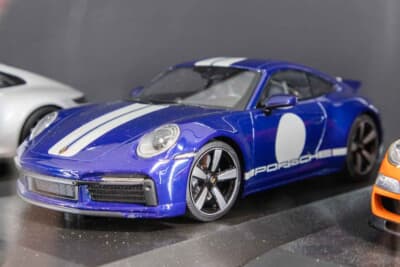 ミニチャンプス：1/18スケールのポルシェ911スポーツクラシック