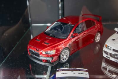 オットモービル：1/18スケール 三菱ランサーエボリューションX FQ400。価格は2万1450円（消費税込）