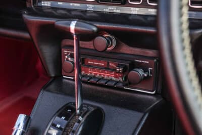 6万3250ポンド（邦貨換算約1320万円）で落札されたジャガー「Eタイプ シリーズIII」（C）Bonhams