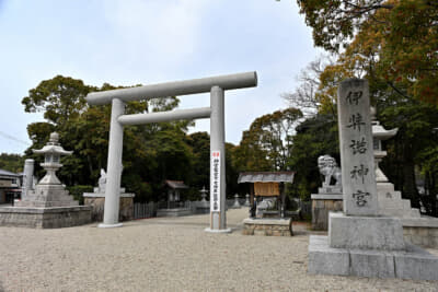 古事記や日本書紀といった神話の時代にさかのぼる神社