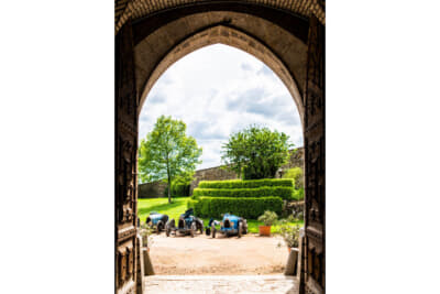 ブガッティ愛好家たちがタイプ35の100周年を記念して壮大な旅に出た