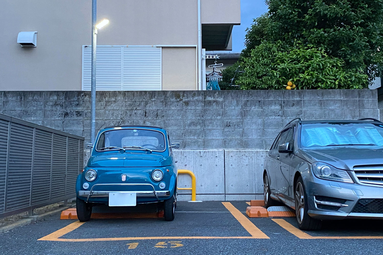 赤内装はイタリアでアルドさんが仕上げています」「えっ!? 最高じゃん