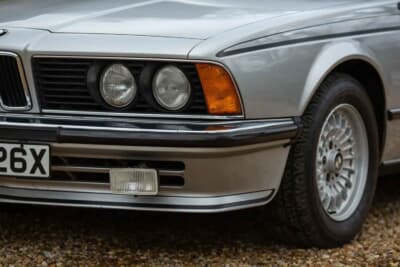 2万1375ポンド（邦貨換算約435万円）で落札されたBMW「635CSi」（C） iconicauctioneers