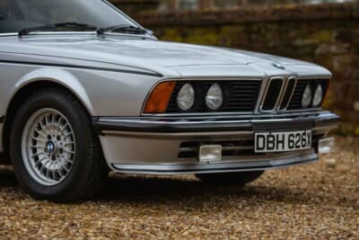 2万1375ポンド（邦貨換算約435万円）で落札されたBMW「635CSi」（C） iconicauctioneers