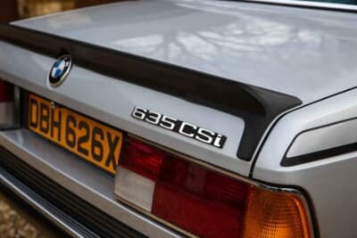 2万1375ポンド（邦貨換算約435万円）で落札されたBMW「635CSi」（C） iconicauctioneers