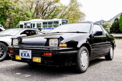 日産 エクサ：1986年に登場し、リアハッチのクーペとワゴンタイプのキャノピーというという2つのボディ形状を用意