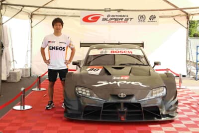 「SUPER GT EXPERIENCE サーキットに行こう!!」では、SUPER GT車両の展示とドライバーが訪れる