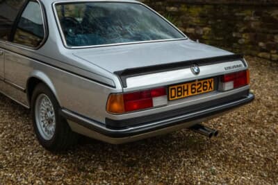 2万1375ポンド（邦貨換算約435万円）で落札されたBMW「635CSi」（C） iconicauctioneers