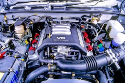 いすゞ ビークロス：最高出力215psを発揮するV6 3Lエンジンを搭載する