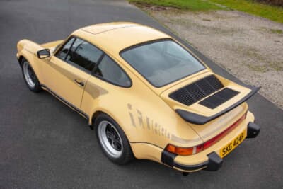 8万8550ポンド（邦貨換算約1700万円）で落札されたポルシェ「911ターボ」（C）Bonhams