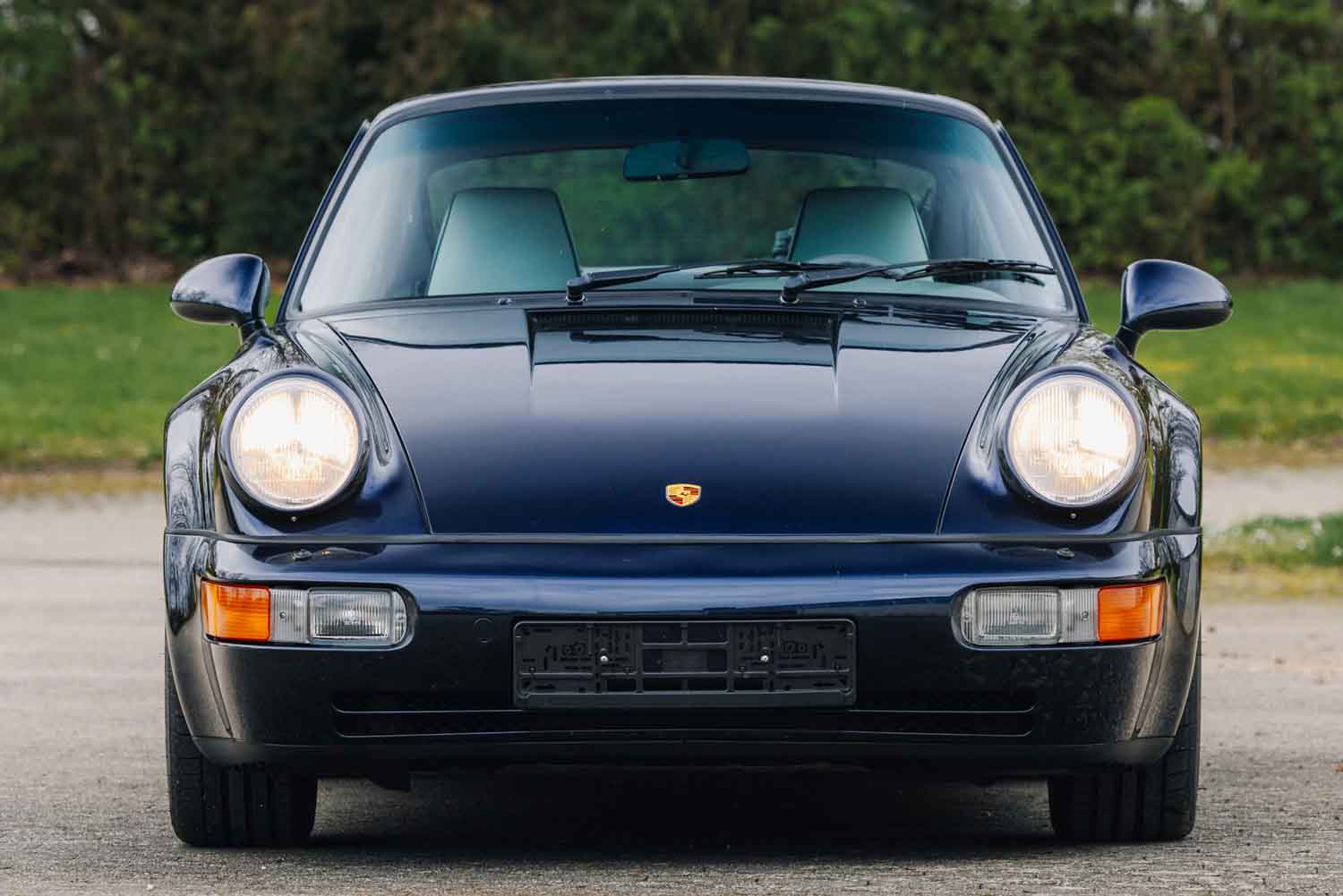 ポルシェ「911ターボ3.6」が約4360万円で落札！「964型」で最も人気の