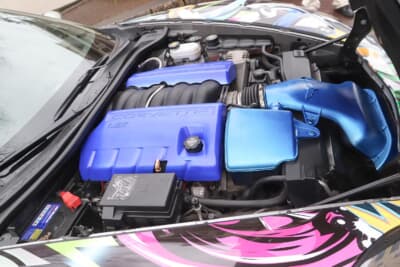 シボレー コルベット：2009年式なので最大排気量を誇る6.2L LS3ユニットを搭載している