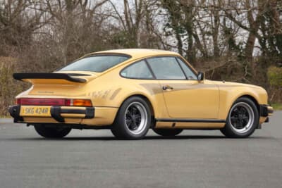 8万8550ポンド（邦貨換算約1700万円）で落札されたポルシェ「911ターボ」（C）Bonhams