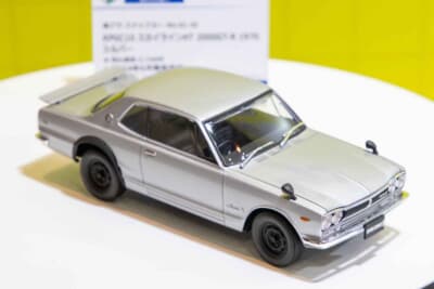 青島文化教材社 日産「スカイライン2000GT-R」：シルバー