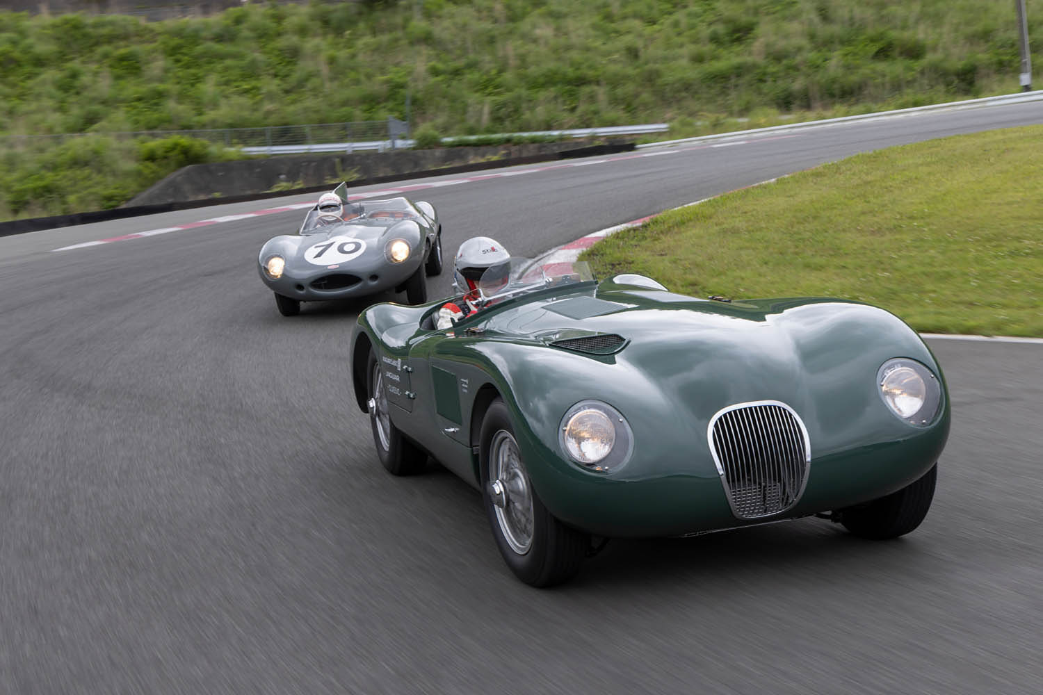 約3億円で販売中！ ジャガー「Cタイプ」と「Dタイプ」を現代の職人が