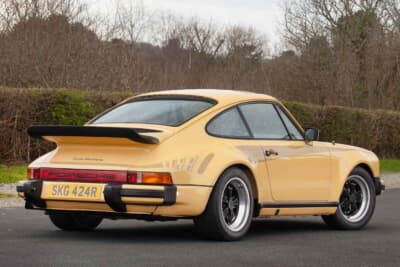 8万8550ポンド（邦貨換算約1700万円）で落札されたポルシェ「911ターボ」（C）Bonhams