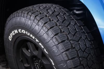 三菱トライトンに装着したオープンカントリーA/T IIIのサイズは、265/70R17 115T（WL）