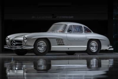 165万5000ドル（邦貨換算約2億6420万円）で落札されたメルセデス・ベンツ「300SL」（C）Courtesy of RM Sotheby's