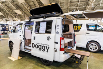 ATV群馬 RS Doggy：全長は4.06m、全幅1.66mとハイエースと比べるとかなりコンパクト