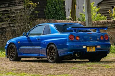 12万1500ポンド（邦貨換算約2391万円）で落札された日産「スカイラインGT-R V-Spec（R34）」（C）Iconic Auctioneers