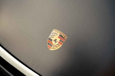 29万1875ユーロ（邦貨換算約4930万円）で落札されたポルシェ「911 GT2 RS」（C）Courtesy of RM Sotheby's