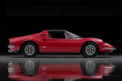 77万5000ドル（邦貨換算約1億2000万円）で落札されたディーノ「246GTS」（C）Courtesy of RM Sotheby's