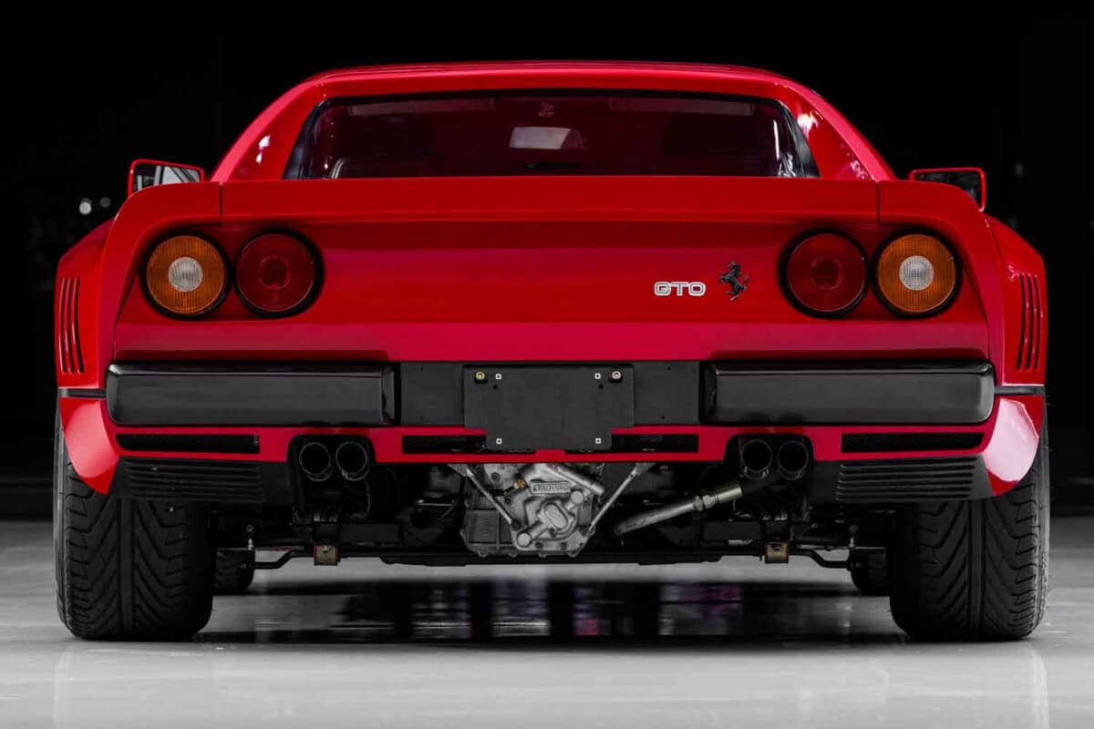 388万2500ドル（邦貨換算約6億2700万円）で落札されたフェラーリ「288GTO」（C）Courtesy of RM Sotheby's