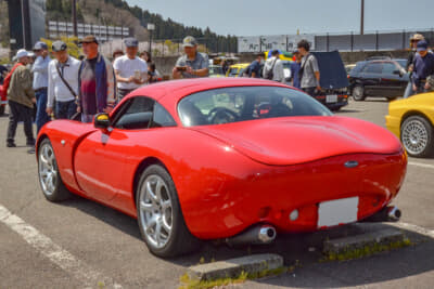 TVR タスカン：奇抜でアクの強いデザインが特徴的