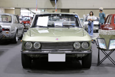 日産 シルビア：1964年の東京モーターショーで発表され、翌1965年4月に発売された